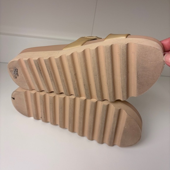 Reef Tan Woven Slip-On Platform Sandals - Picture 7 of 7